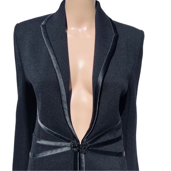 St. John Evening black knit “ tuxedo type” jacket with satin accents Sz 4 eu 36 - Picture 2 of 12